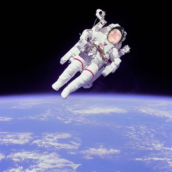 Meet your Posher, Chris - Picture 10 of 16